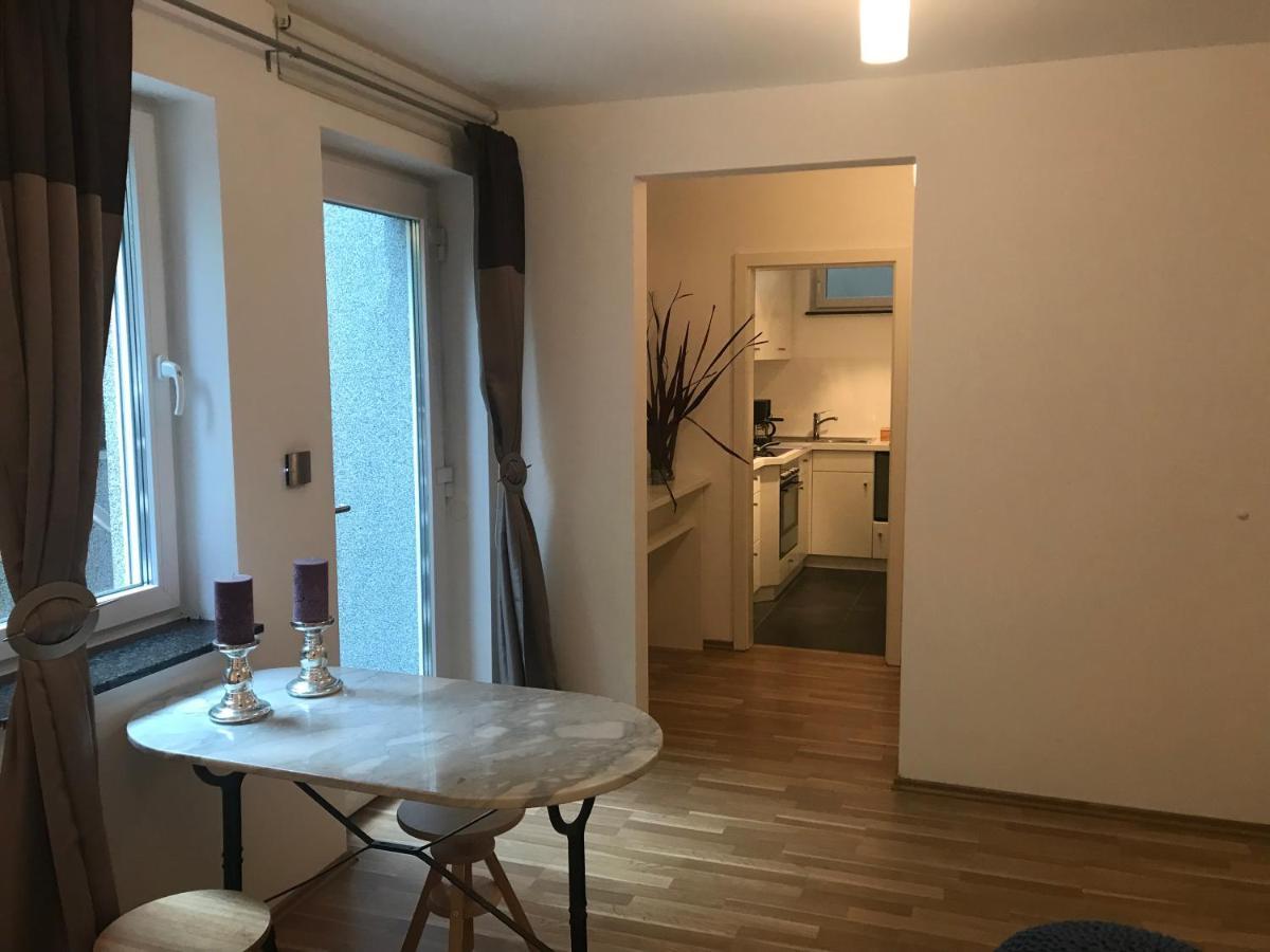 Helle Souterrainwohnung mit Komfort München Exterior foto